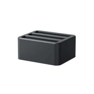 Insta360 X4 Fast Charge Hub charging batteries